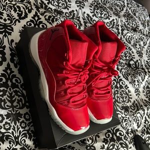 Air Jordan 11’s GS